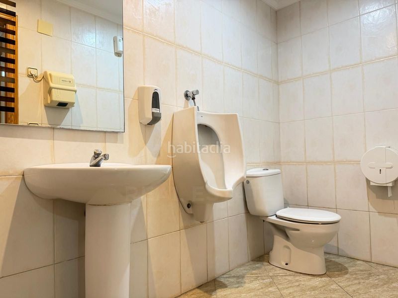 Foto 9c753e58-b5f6-422d-b5ea-0fd8929009f4. Local comercial a Miramar