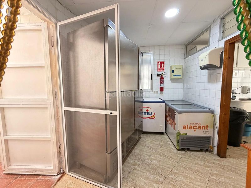 Foto ba1c5220-f8b9-4b94-9894-fa96030f9696. Local comercial a Miramar