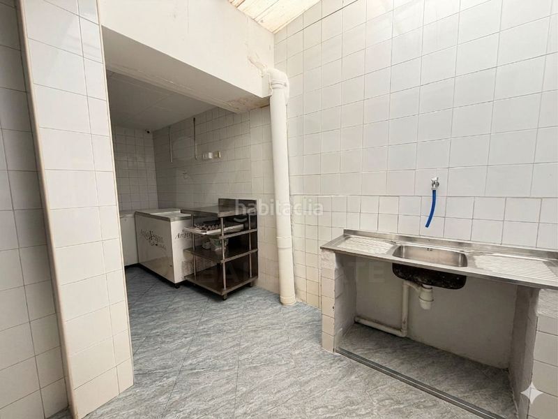 Foto dd7e8976-5179-4823-8c50-d05764ce68d9. Local comercial a Miramar