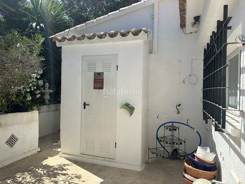 Foto b5029cfb-53ab-44de-9ba6-c4d4204e8d92. Casa amb aparcament a Teulada