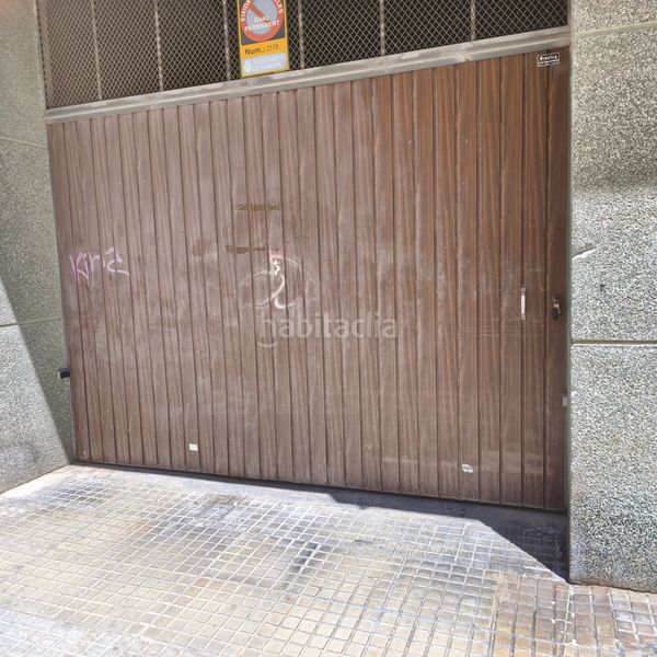 Foto 2edfb0a0-f53c-4097-9694-09fb04753692. Aparcament cotxe a Corea Gandia
