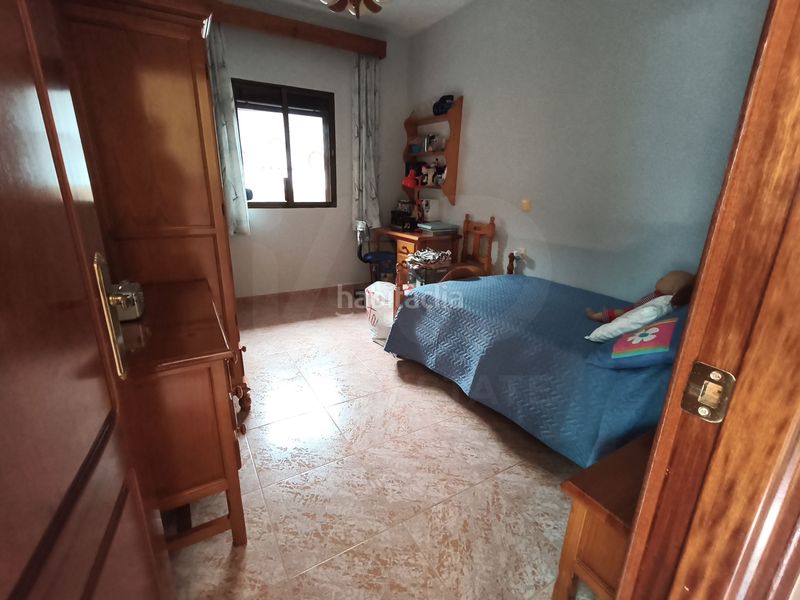 Foto 5547fed0-74ba-4f35-acf0-0a8a41862727. Casa amb calefacció aparcament a Navas del Selpillar Lucena