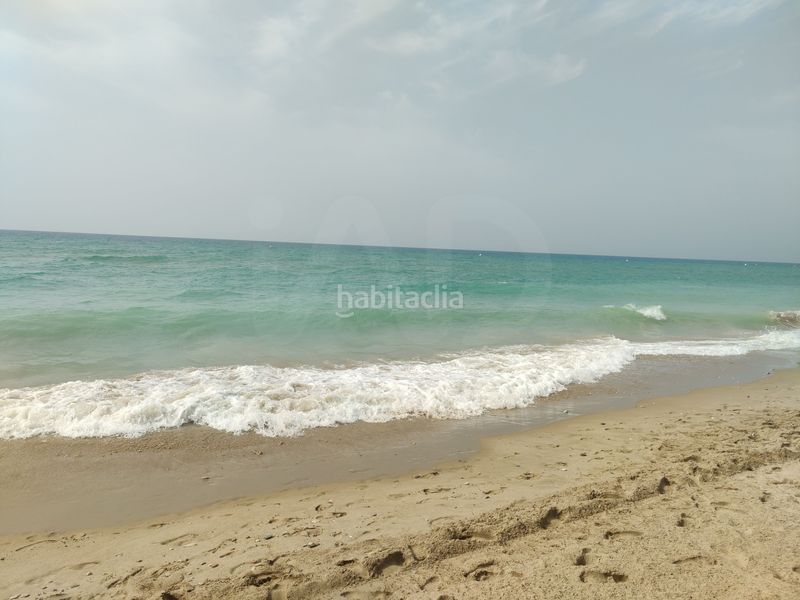 Foto e11ab587-46a0-4a3c-8632-e156a1802a61. Pis a Calafell platja Calafell