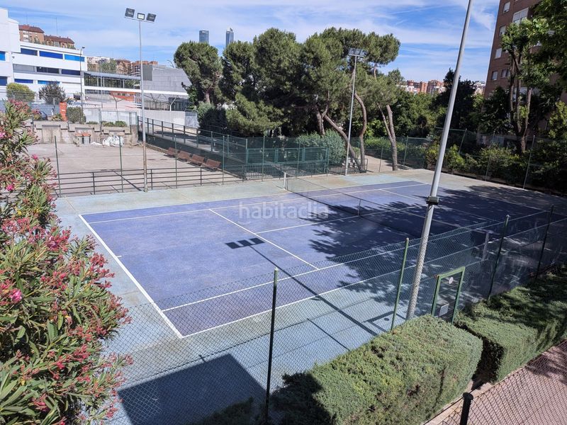 Foto 4e39db0a-3d41-4d06-8ffa-0fdf1f85bcae. Pis amb calefacció aparcament piscina a Pilar Madrid