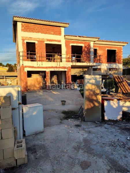 Foto 884c80db-9c01-4d7e-ab84-bec40cce76a6. Casa amb aparcament piscina a Busot