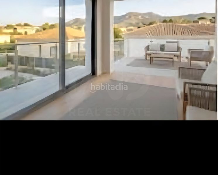 Foto 9c4dc8e7-8cab-4ad2-ba7d-098d6a05b57c. Casa amb aparcament piscina a Busot