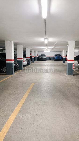 Foto 8ec4bc92-3957-4ff0-8e46-8c4cf78968bc. Aparcament cotxe a Calella