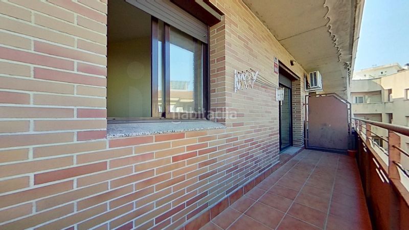 Foto 0c1a6b08-c009-4c65-a71b-41092b55af74. Pis amb calefacció aparcament a Centre Vendrell (El)