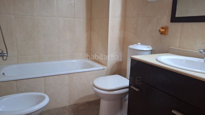 Foto c181bba5-9b74-4d87-9c9a-e04d88b9302e. Pis amb calefacció aparcament a Centre Vendrell (El)