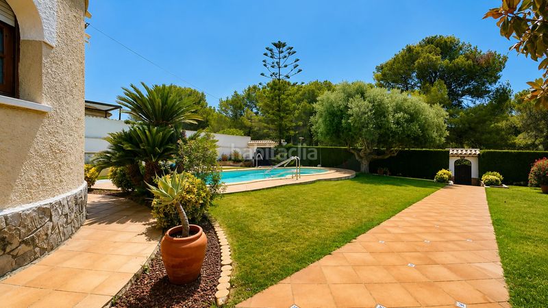 Foto 1b9df791-565e-43dc-9758-a350f739bf90. Casa amb calefacció aparcament piscina a Els Masos - Els Garrofers Coma-ruga