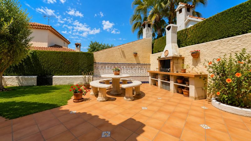 Foto da893f2e-4f95-4838-9766-55ce73a28f52. Casa amb calefacció aparcament piscina a Els Masos - Els Garrofers Coma-ruga