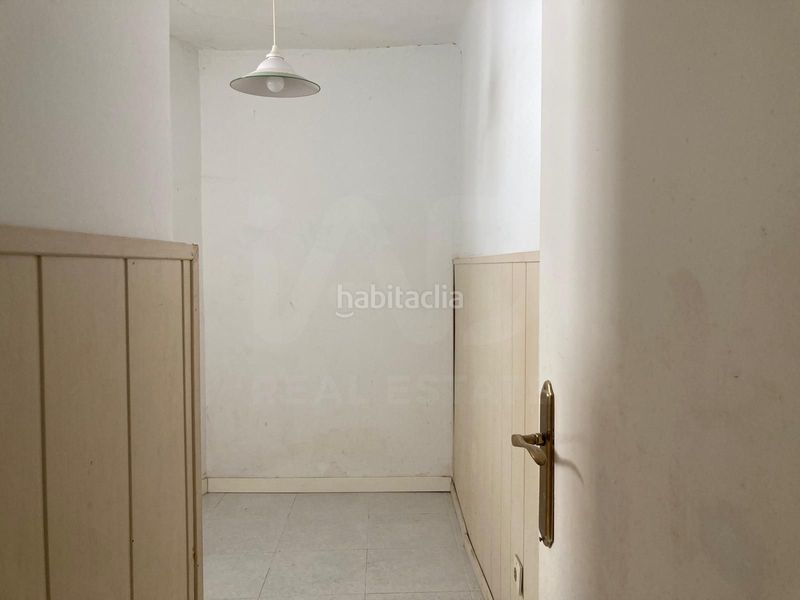 Foto bfe73ae1-d5e2-424b-b6da-755722ce1249. Pis a el castell de Cubelles Cubelles