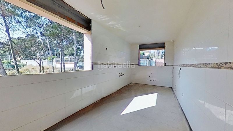 Foto 6bce1012-4036-408f-b639-6300f3d90fa5. Casa amb aparcament a Bellvei