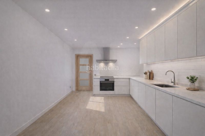 Foto 99499923-0507-4572-b3a0-98764e17c282. Casa amb aparcament a Bellvei