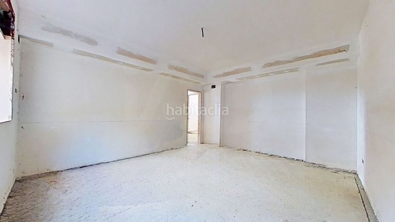 Foto a6af5dbd-ea77-4ea9-aed8-e49166ba3b5c. Casa amb aparcament a Bellvei