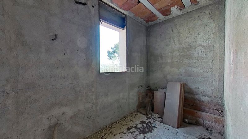 Foto c094d39c-e8c4-4569-8c92-f833aa72f7b7. Casa amb aparcament a Bellvei