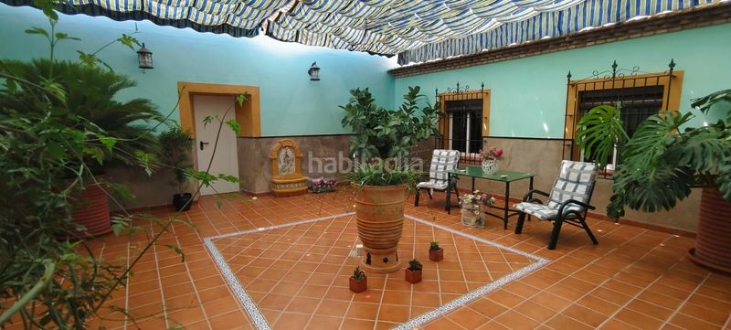 Foto 22173694-d0d2-4051-a1dd-00e3c38e05a2. Casa amb piscina a Écija