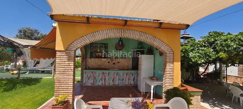 Foto 37205c61-5407-4481-b88f-8498091dfe7b. Casa amb piscina a Écija