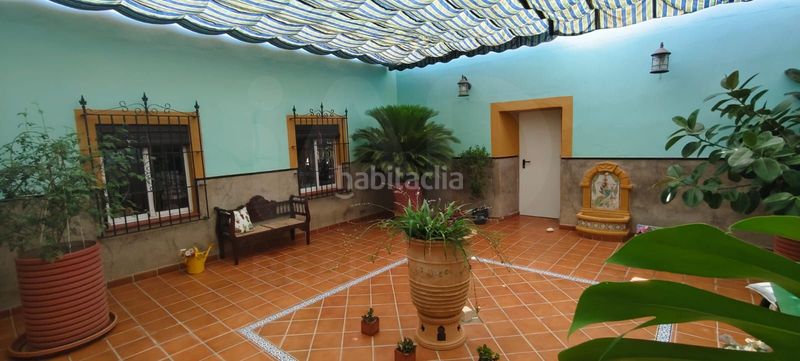 Foto f2ebe113-073a-40da-877a-8ef9680dd3eb. Casa amb piscina a Écija