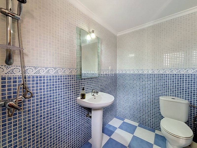 Foto aadefbdd-c309-4d61-868d-773768eaafc5. Casa amb piscina a Oliva pueblo Oliva