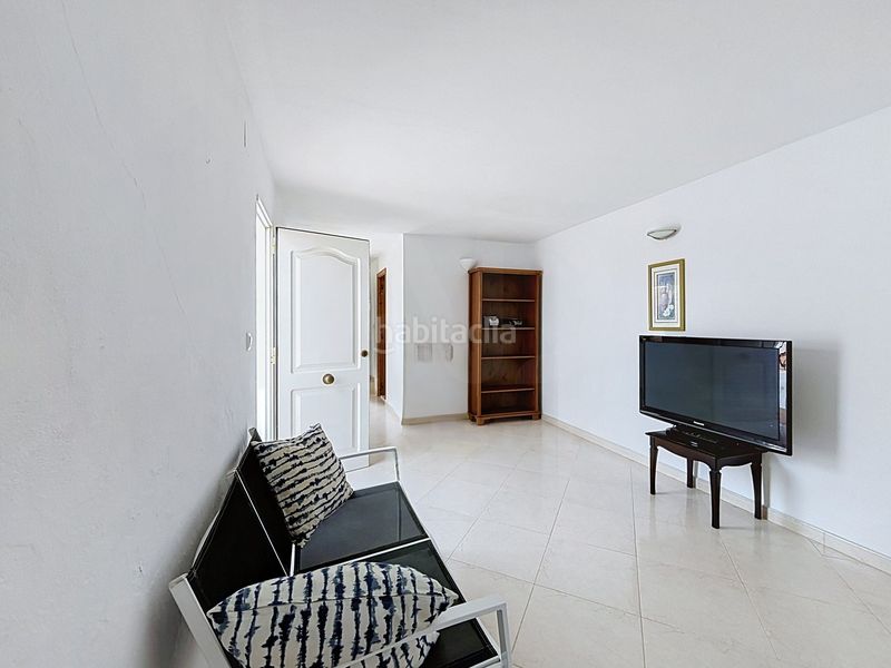 Foto b1aca0a3-489b-465d-9208-eb90ede05333. Casa amb piscina a Oliva pueblo Oliva