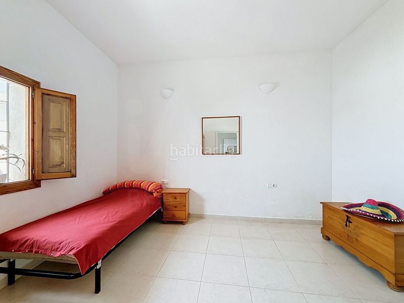 Foto ca4964f0-4b37-427a-b333-d2d1d66a1331. Casa amb piscina a Oliva pueblo Oliva