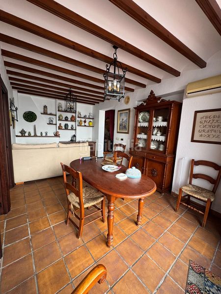 Foto 97b5c77c-a5d7-4a5f-9b06-77449075ef73. Casa aparellada amb calefacció a Estepa