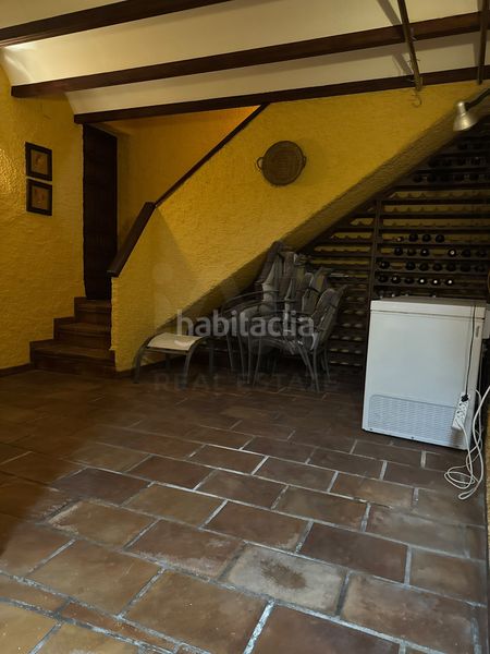 Foto ddf9c9cd-bc1a-4ea4-831c-b39a10b4f12e. Casa aparellada amb calefacció a Estepa