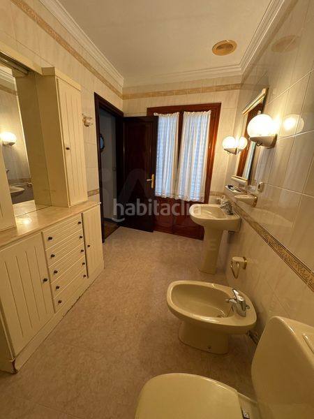 Foto f3548695-ed5f-4f08-8bf5-190bc4a5d5f2. Casa aparellada amb calefacció a Estepa