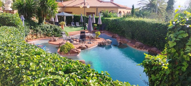 Foto 235985e7-b7c4-46fc-8728-08d2f9bd21de. Casa amb aparcament piscina a Altafulla