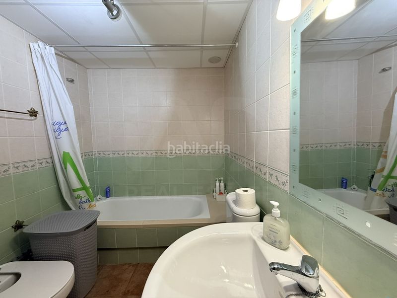 Foto aeeb3726-a3bc-4c97-966e-420dd827ea9b. Casa aparellada amb calefacció piscina a Costa Esuri Ayamonte