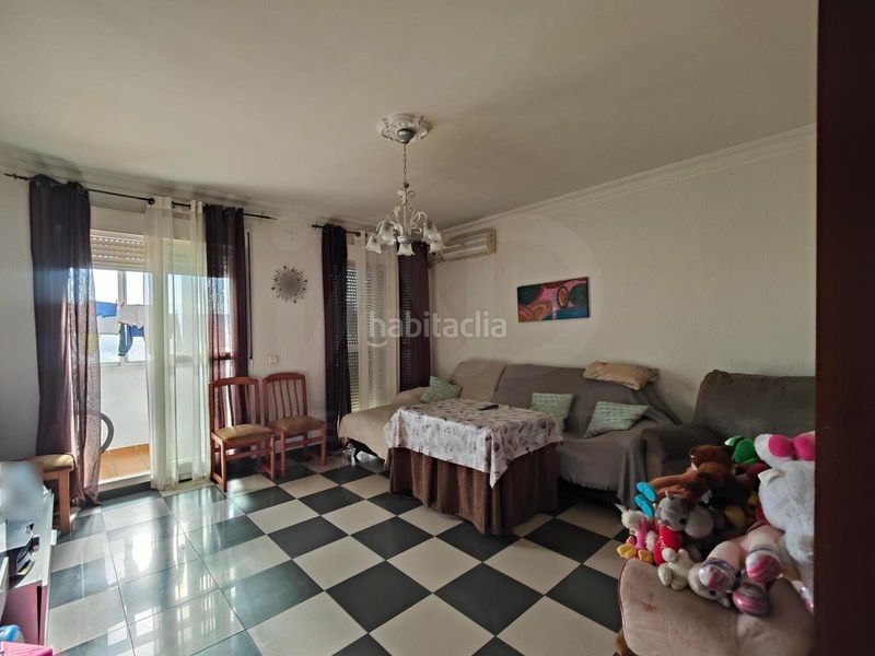 Foto b1cefaf6-9cf0-44d0-8aad-e4c3602bcc19. Pis a Lepe