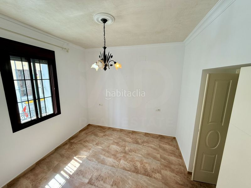 Foto c24dc434-9a49-4883-87b9-d3a528ded36d. Casa a Lepe