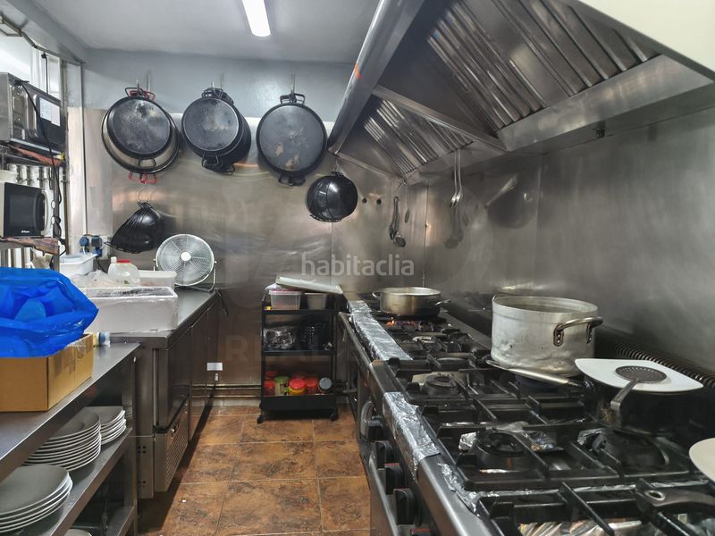 Foto d15b8fea-b5b4-4a18-9ddb-0e066e72a43d. Local comercial en Centre Vendrell (El)