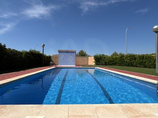 Pis a Platja de Mont-roig