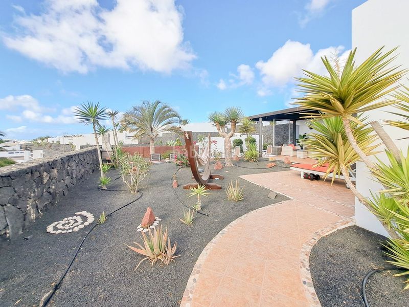 Foto 263511b2-b20d-43ce-b6d0-5201a76abffd. Casa amb aparcament piscina a Playa Blanca Yaiza