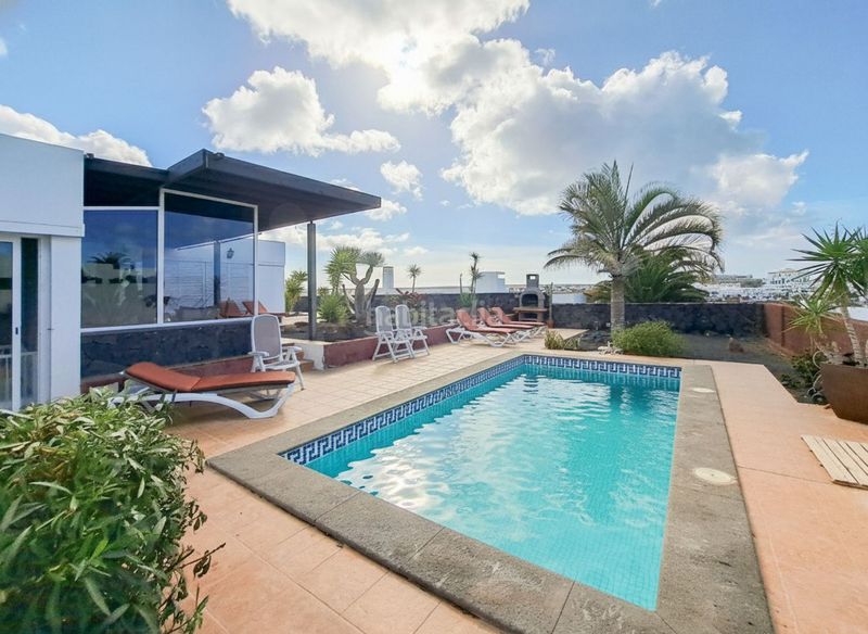 Foto 9c972029-3dfa-48b8-9721-2afc4767b739. Casa amb aparcament piscina a Playa Blanca Yaiza