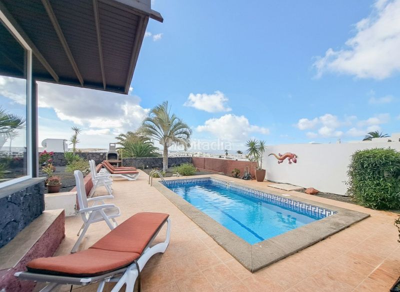 Foto af40ce63-c834-44a3-a8f6-792437f5aca5. Casa amb aparcament piscina a Playa Blanca Yaiza