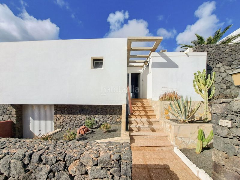 Foto d7126e40-ed21-4ae1-b77b-eae829f46a3a. Casa amb aparcament piscina a Playa Blanca Yaiza