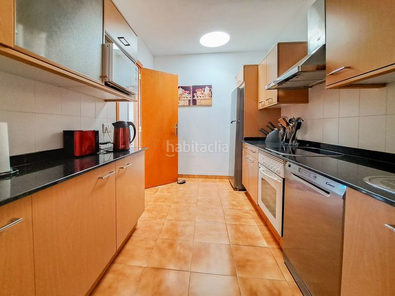 Foto e9ccd554-d310-4492-aedf-21ed251666f9. Casa amb aparcament piscina a Playa Blanca Yaiza