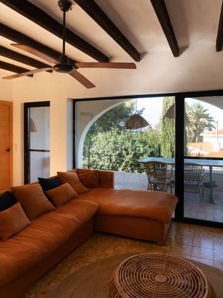 Foto 54b17032-c846-42d7-a096-8f02c1e82bd7. Casa amb piscina a El Montgó Dénia