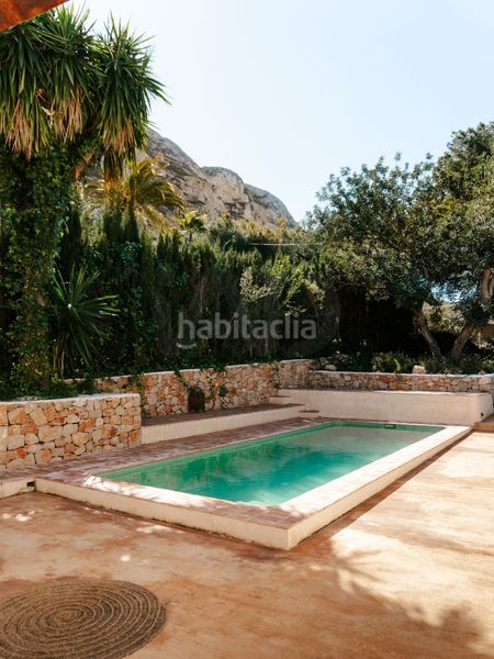 Foto e414c3e4-22ac-4b04-9a3b-200c5694406d. Casa amb piscina a El Montgó Dénia