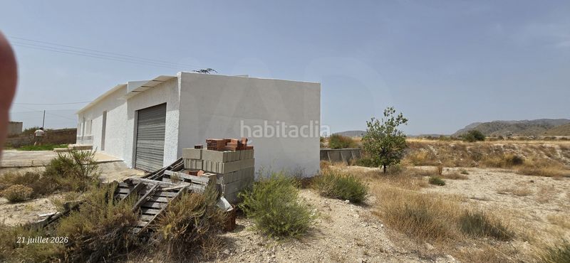 Foto adcedcbe-d262-4b3f-a998-790b803206d7. Casa amb aparcament a Abanilla