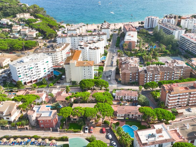Foto 251b9be4-4662-4fe7-a9d0-13ccdc25d338. Casa pareada en Fenals Lloret de Mar