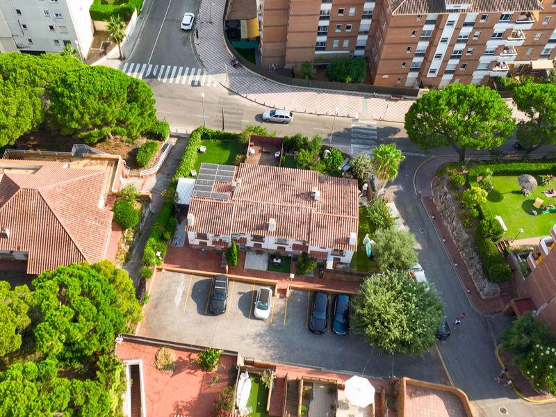 Foto 84088612-9ec1-4174-87b2-31b90c68b766. Casa pareada en Fenals Lloret de Mar