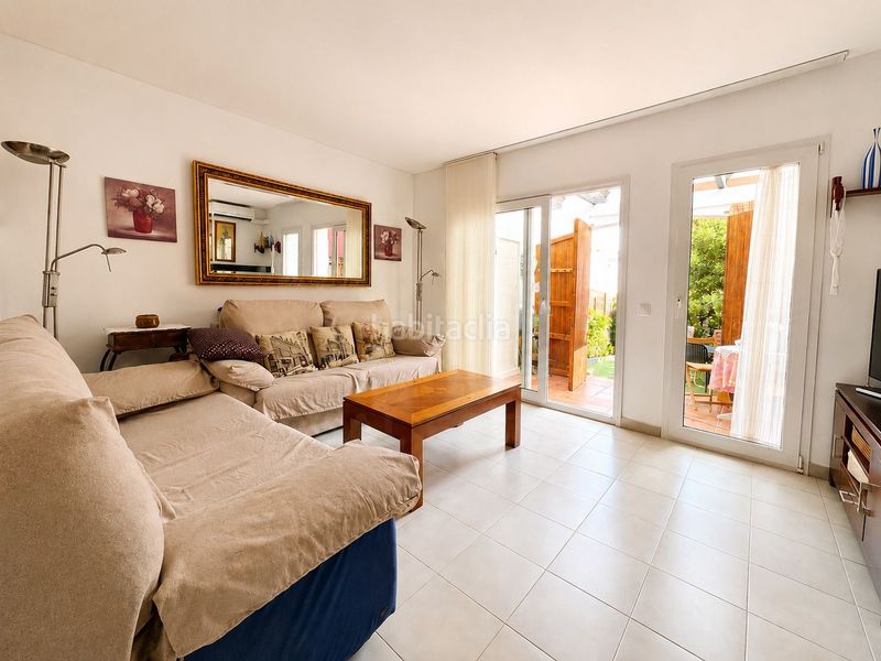 Foto a2c90423-eebb-4f51-aba6-6cb8bbc8f919. Casa pareada en Fenals Lloret de Mar