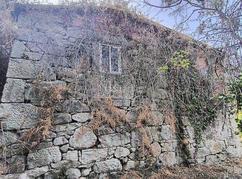 Foto 19358cf0-6cf5-4a5f-81b7-4f43161c2f62. Casa a Arbo