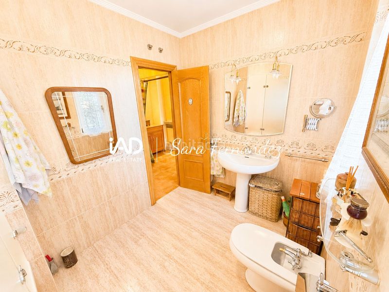Foto f2f6a05c-5d8d-4459-aa59-08791a903622. Casa amb calefacció aparcament a Sariegos