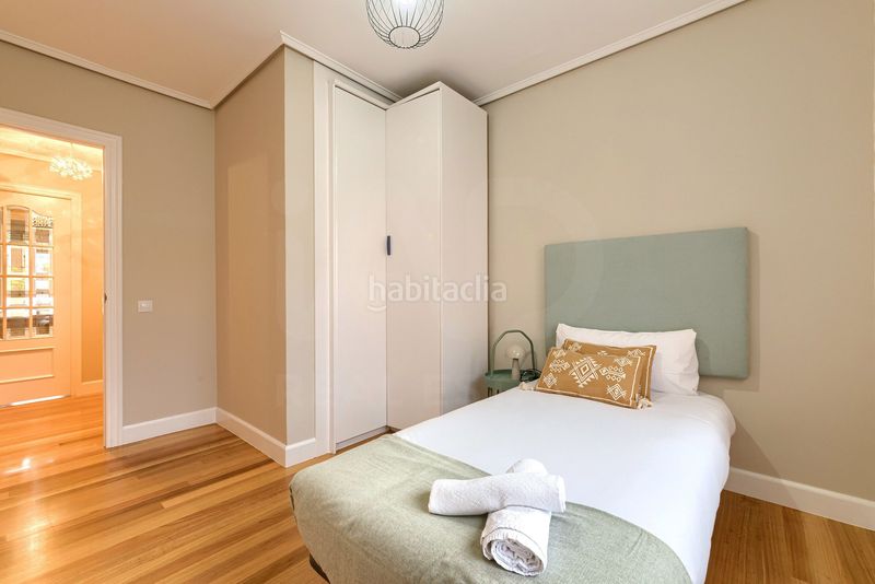 Foto d758dab1-553f-4309-aa44-bedd204b44cc. Pis amb aparcament a Txurdinaga Bilbao