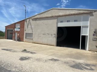 Lloguer Local Comercial a Calle bañeza 23 (d) 23 (d)